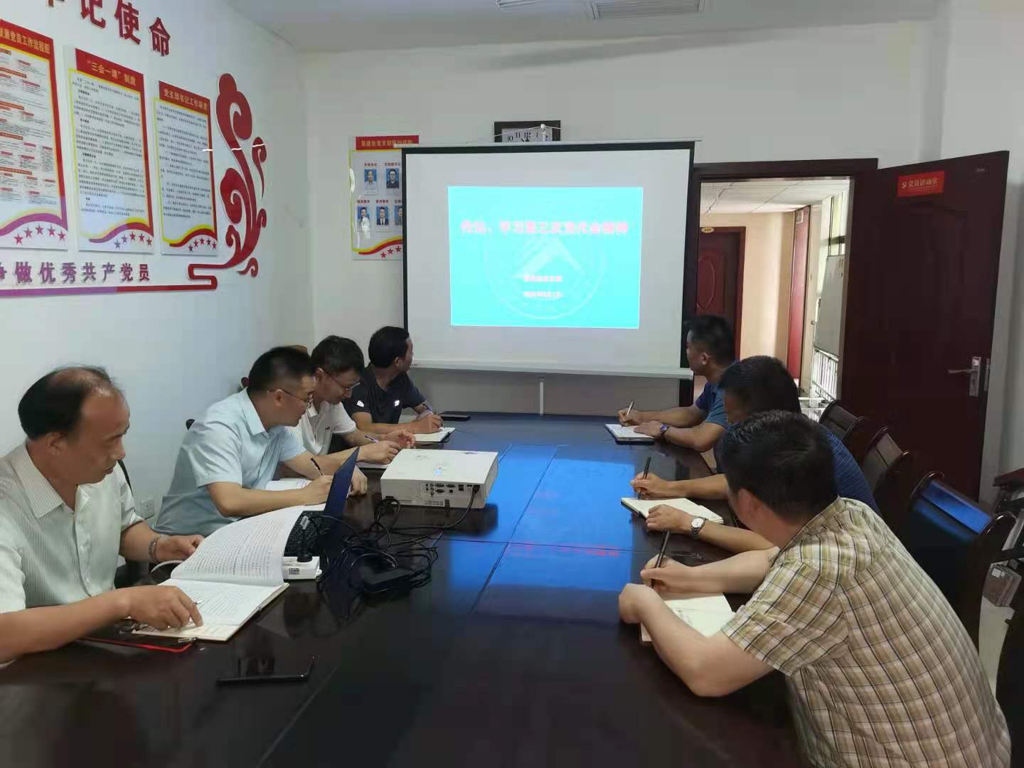 82d47d0f2fdd4bcf9701a2f0ad51765d.jpg bevictor伟德官网